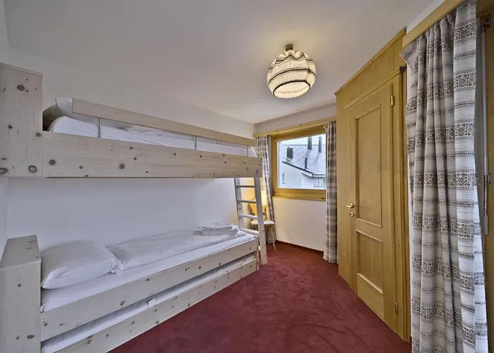 Chesa San Peider - *